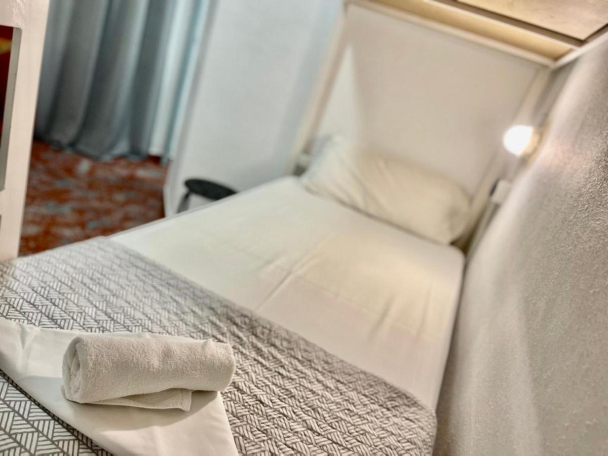 Loft Apart&Hostal Lloret de Mar Dış mekan fotoğraf